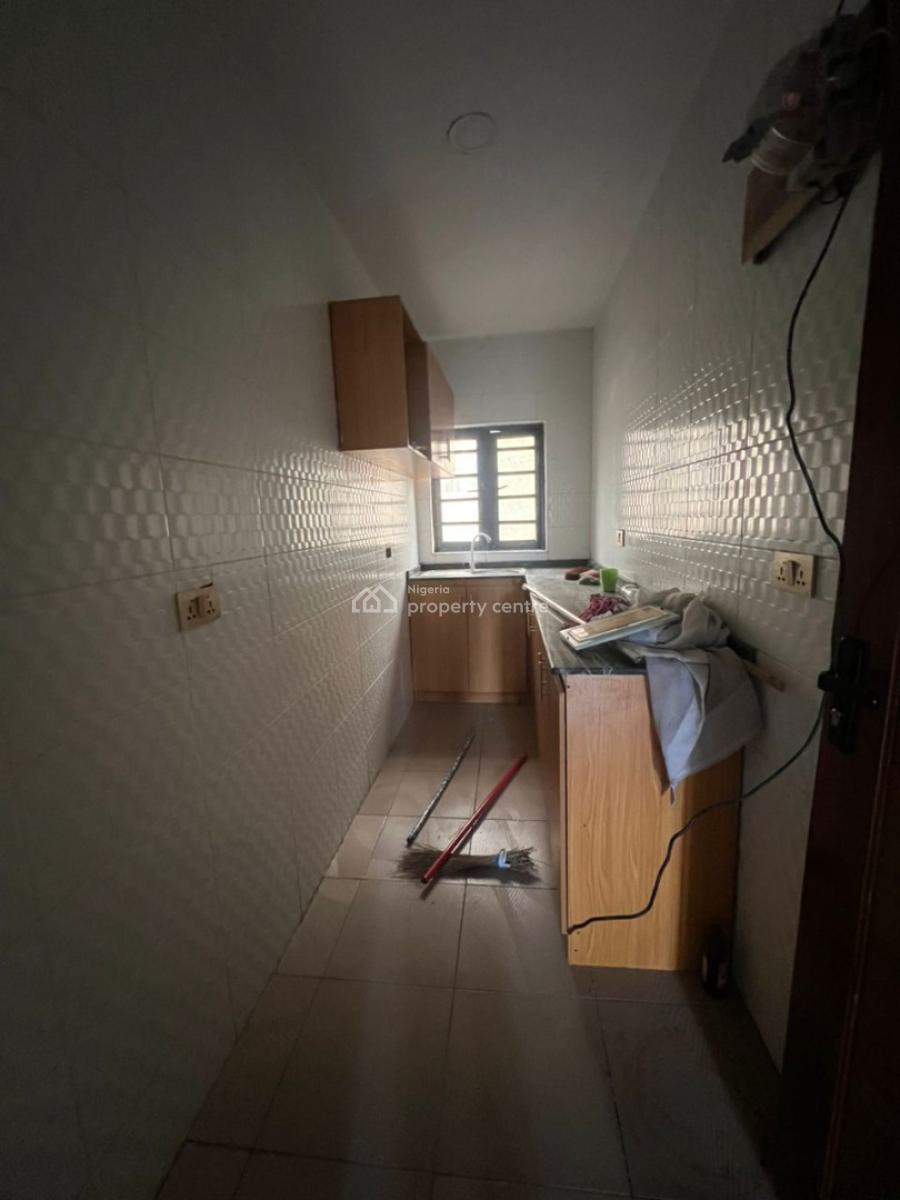 Spacious 2 Bedroom Apartment, @ Ogidan Estate Sangotedo, Sangotedo, Ajah, Lagos, Flat / Apartment for Rent