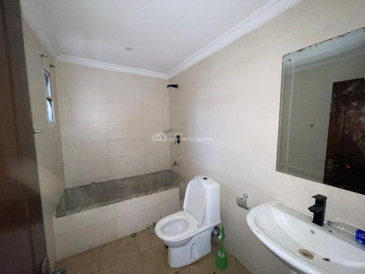 a 4 Bedroom Terraced Duplex, Osapa, Lekki, Lagos, Terraced Duplex for Sale