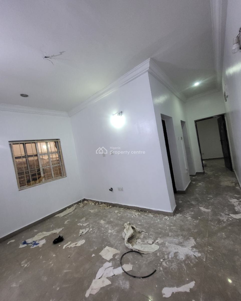 Luxurious, Massive 1 Bedroom Flat, By American International School, Durumi, Abuja, Flat / Apartment for Rent
