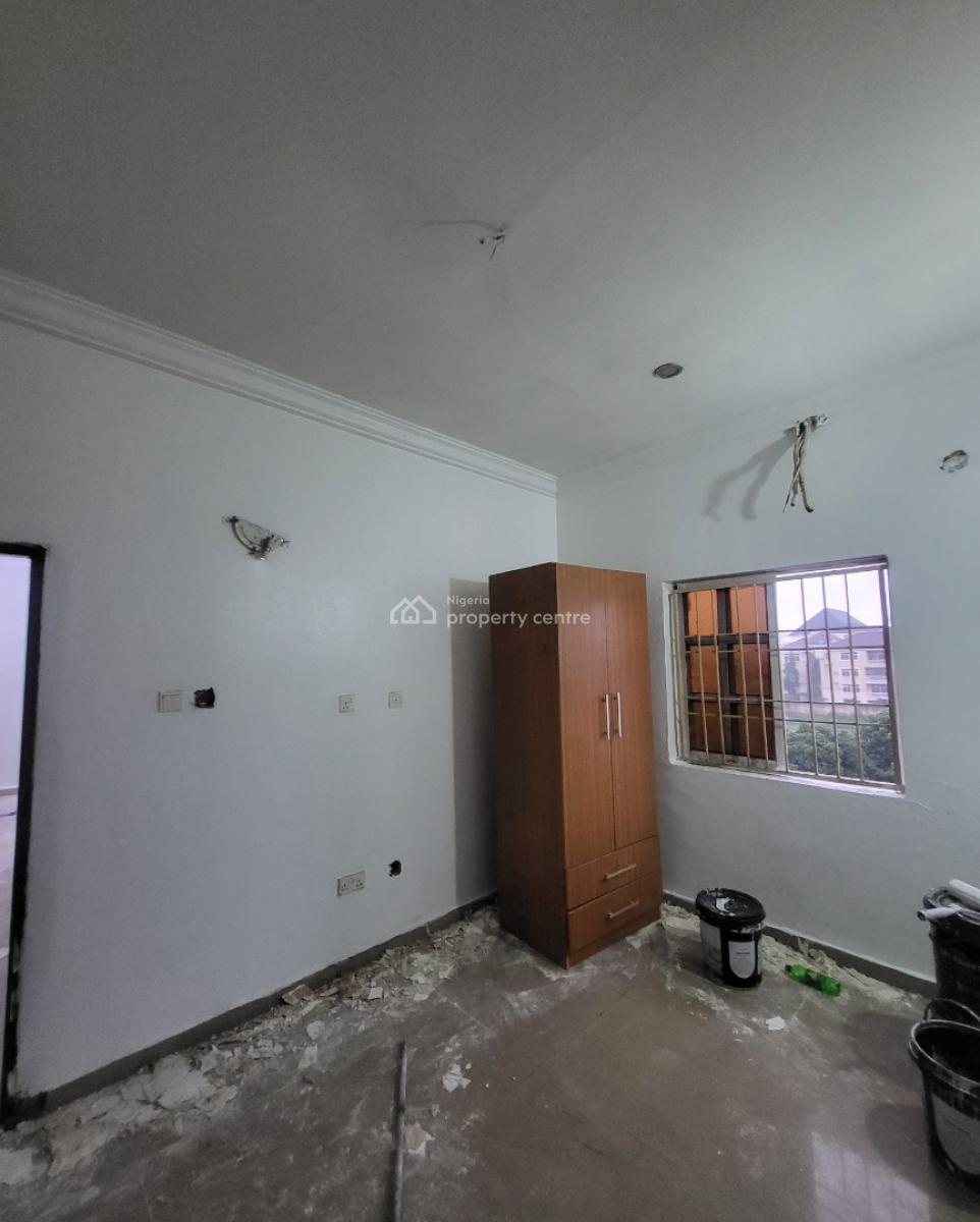 Luxurious, Massive 1 Bedroom Flat, By American International School, Durumi, Abuja, Flat / Apartment for Rent