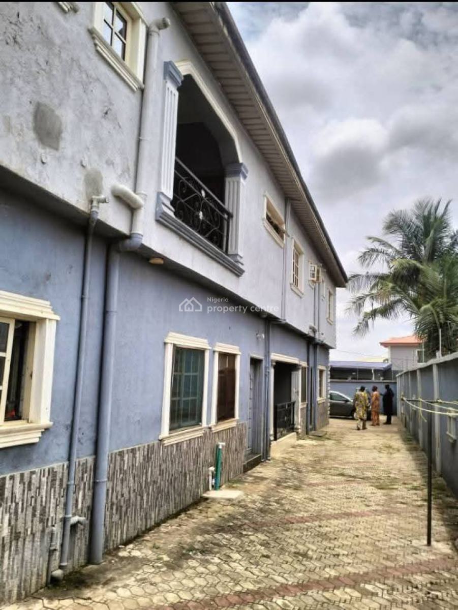 Blocks of 5flats, Location; Silver Estate Off Idimu Ejigbo Lagos, Nigeria 🇳🇬, Idimu, Lagos, Block of Flats for Sale