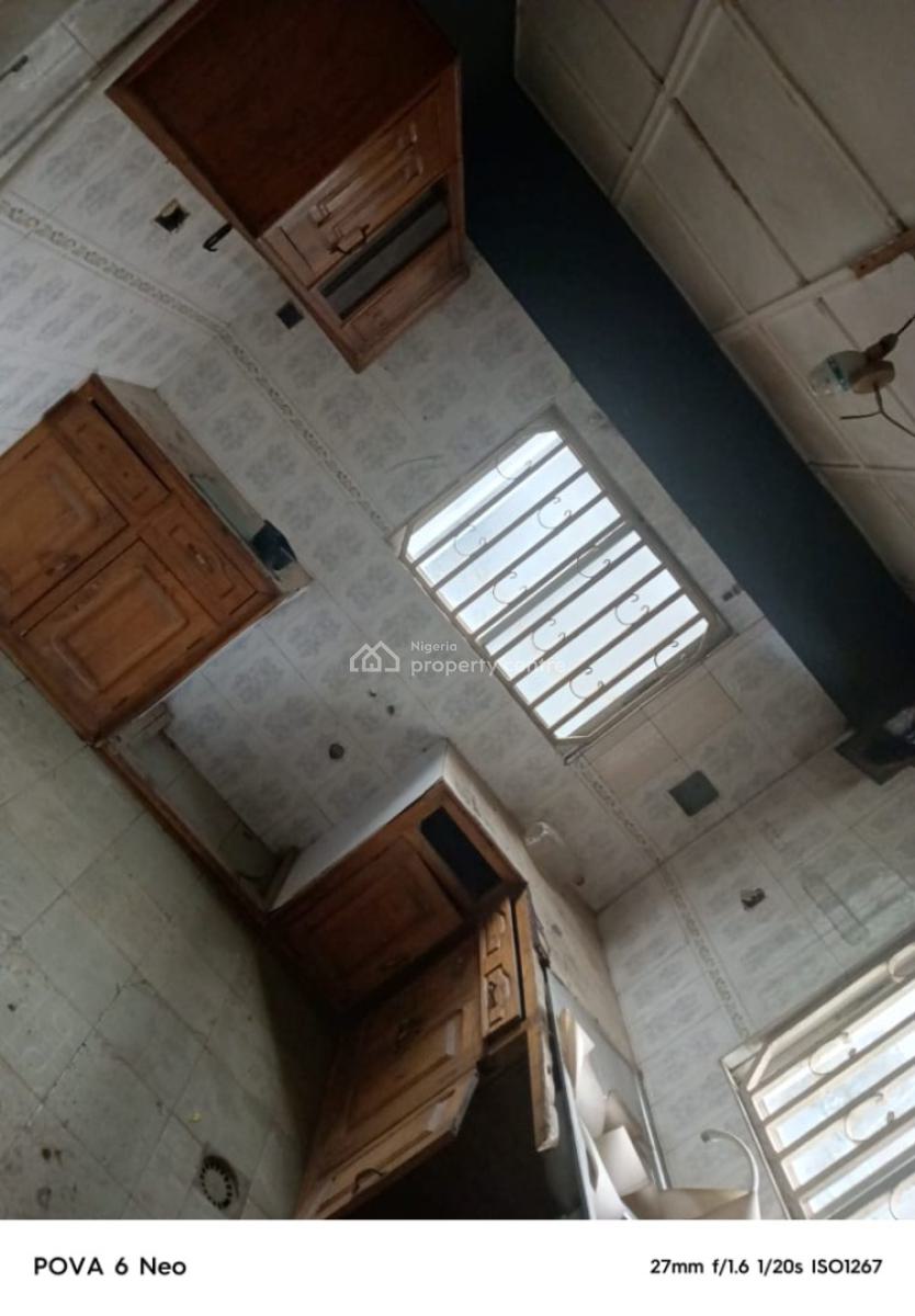 Exquisite 4 Bedroom Bungalow in a Good Location, Ekoro Road,off Meiran, Dopemu, Agege, Lagos, House for Sale