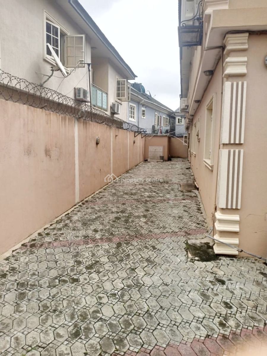 Luxury 4 Bedroom Semi Detached Duplex with 2 Sitting Room, Gra Phase 1, Magodo, Lagos, Semi-detached Duplex for Rent
