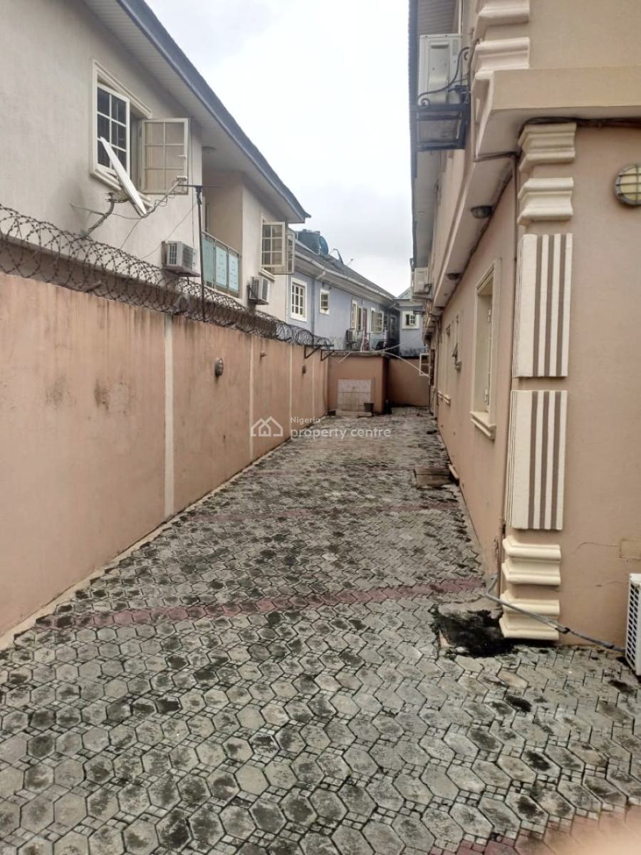 Luxury 4 Bedroom Semi Detached Duplex with 2 Sitting Room, Gra Phase 1, Magodo, Lagos, Semi-detached Duplex for Rent