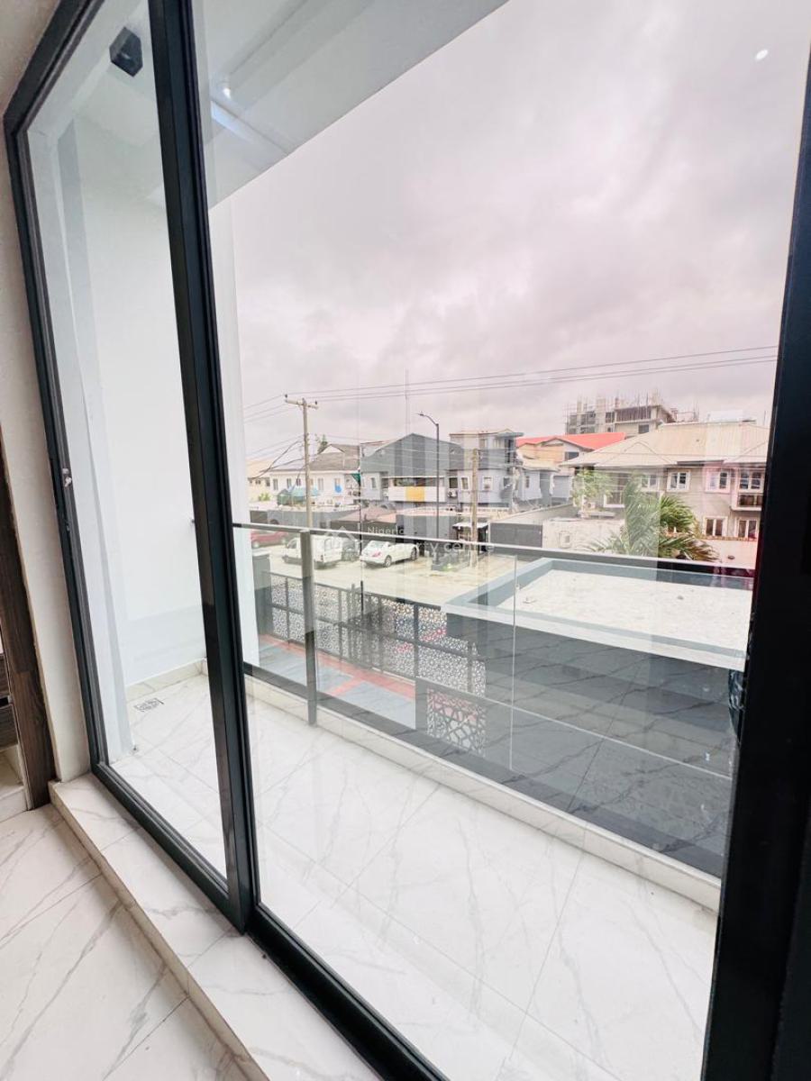 3 Bedroom Flat with Bq, Off Admiralty Way Lekki Phase 1,lekki Lagos, Lekki Phase 1, Lekki, Lagos, Flat / Apartment for Sale