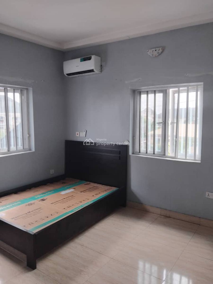 Clean and Spacious 2 Bedroom Apartment All En-suite ( Interlock Rd), Badore, Ajah, Lagos, Flat / Apartment for Rent