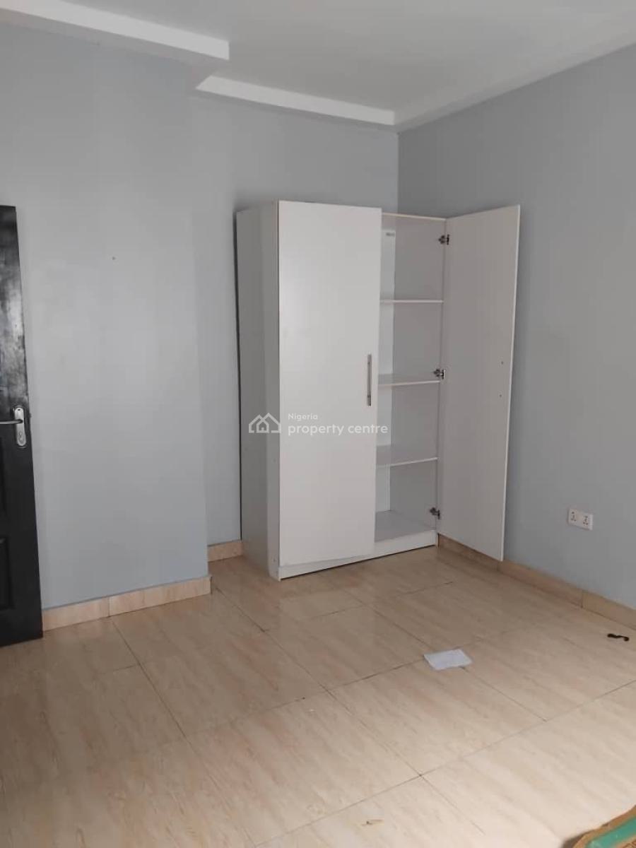 Clean and Spacious 2 Bedroom Apartment All En-suite ( Interlock Rd), Badore, Ajah, Lagos, Flat / Apartment for Rent