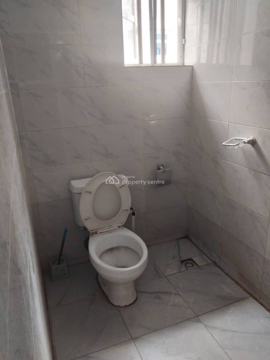 Clean and Spacious 2 Bedroom Apartment All En-suite ( Interlock Rd), Badore, Ajah, Lagos, Flat / Apartment for Rent