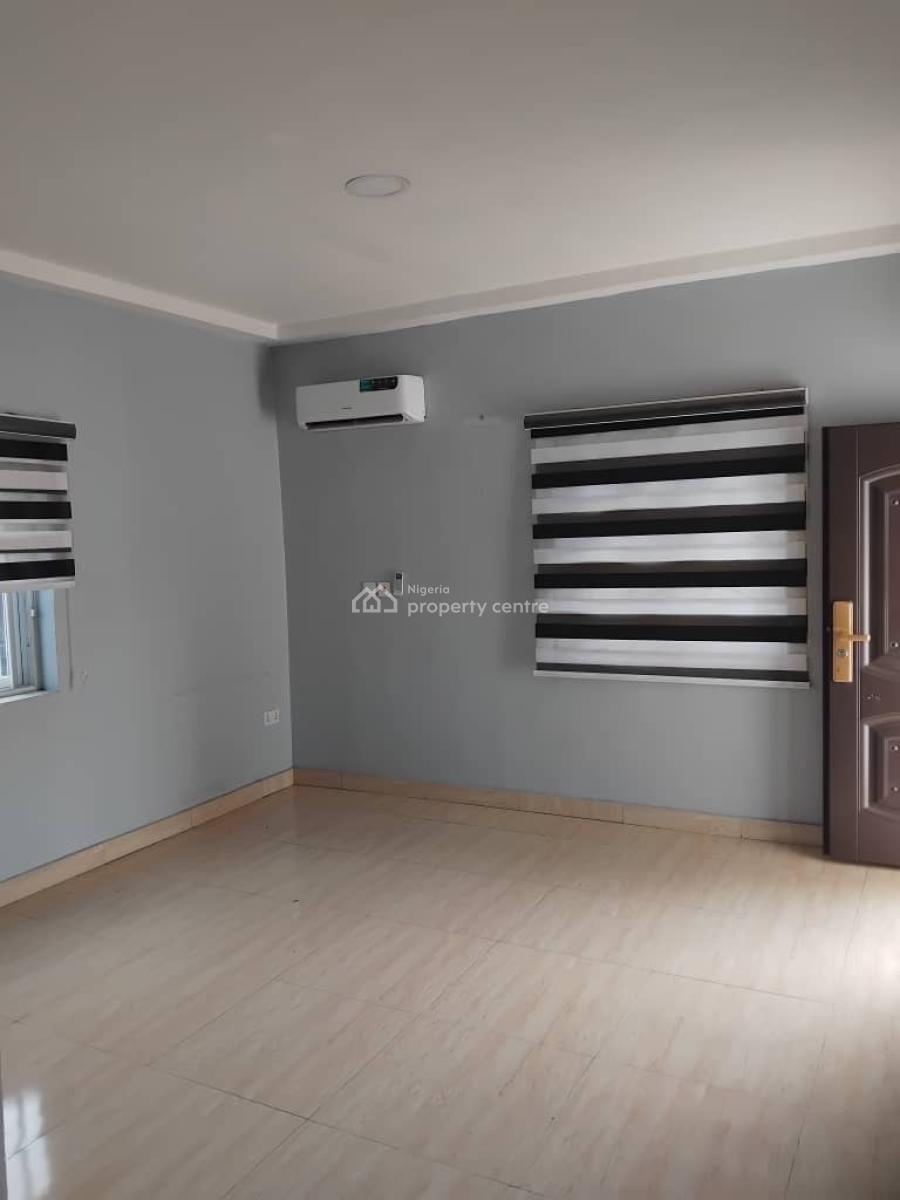Clean and Spacious 2 Bedroom Apartment All En-suite ( Interlock Rd), Badore, Ajah, Lagos, Flat / Apartment for Rent