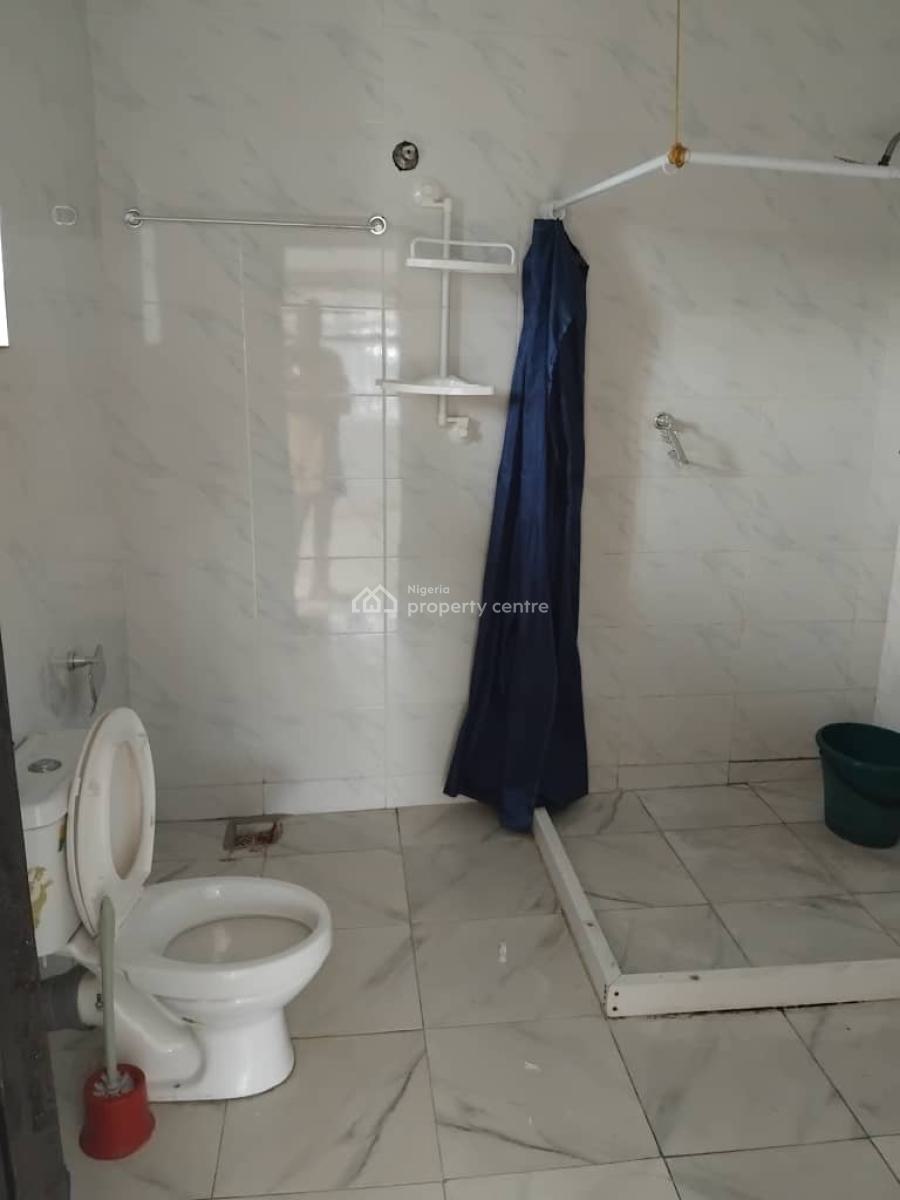 Clean and Spacious 2 Bedroom Apartment All En-suite ( Interlock Rd), Badore, Ajah, Lagos, Flat / Apartment for Rent