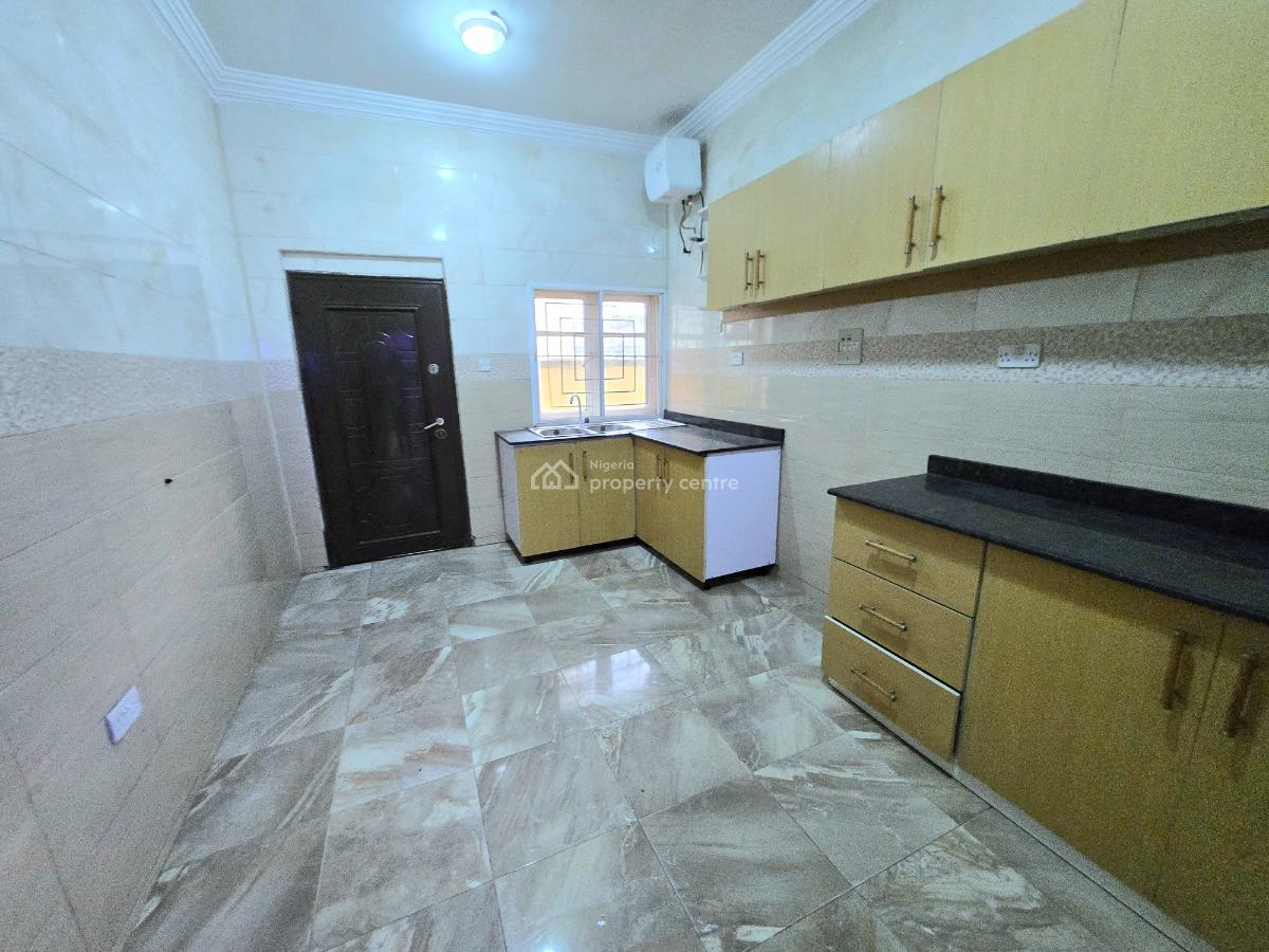 Self Service 2 Bedroom Apartment, Lekki Phase 1, Lekki, Lagos, Flat / Apartment for Rent