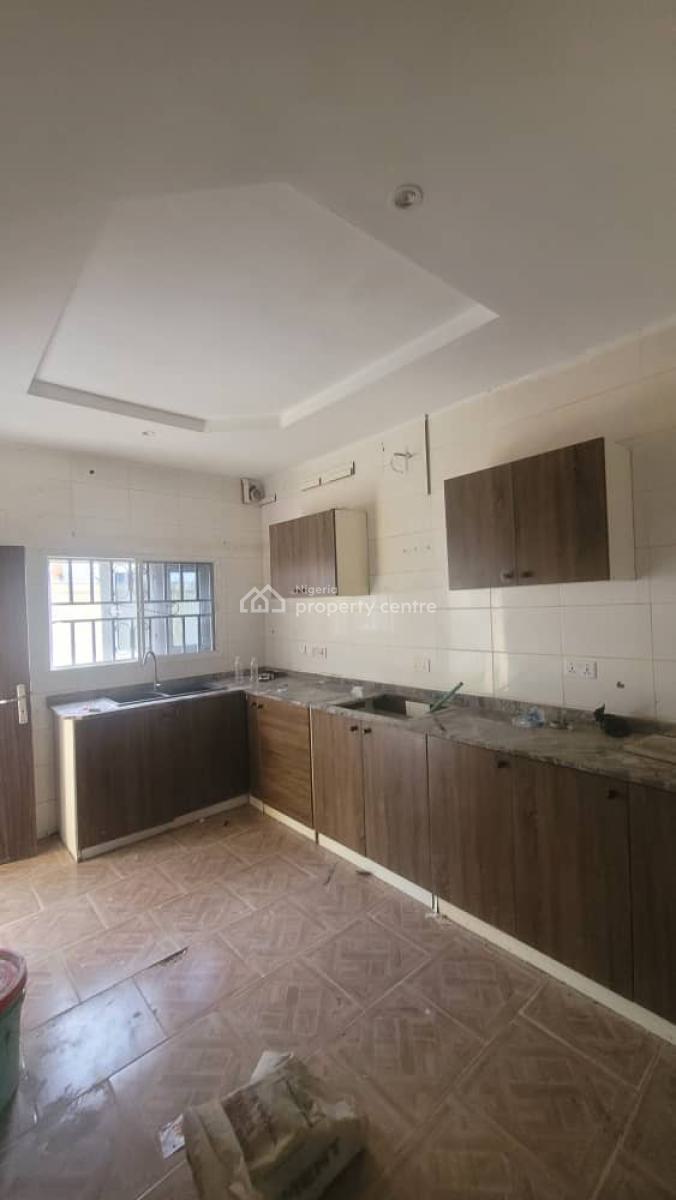 Luxurious Massive 4 Bedroom Terrace Duplex with Bq, By American International School, Durumi, Abuja, Terraced Duplex for Rent