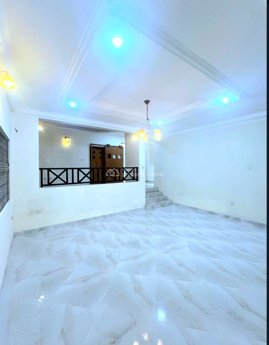 5 Bedroom Duplex, Lekki Phase 1, Lekki, Lagos, Semi-detached Duplex for Rent