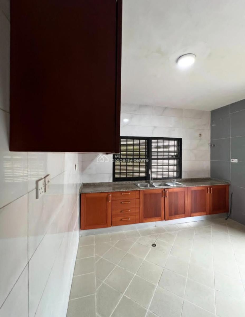 5 Bedroom Duplex, Lekki Phase 1, Lekki, Lagos, Semi-detached Duplex for Rent