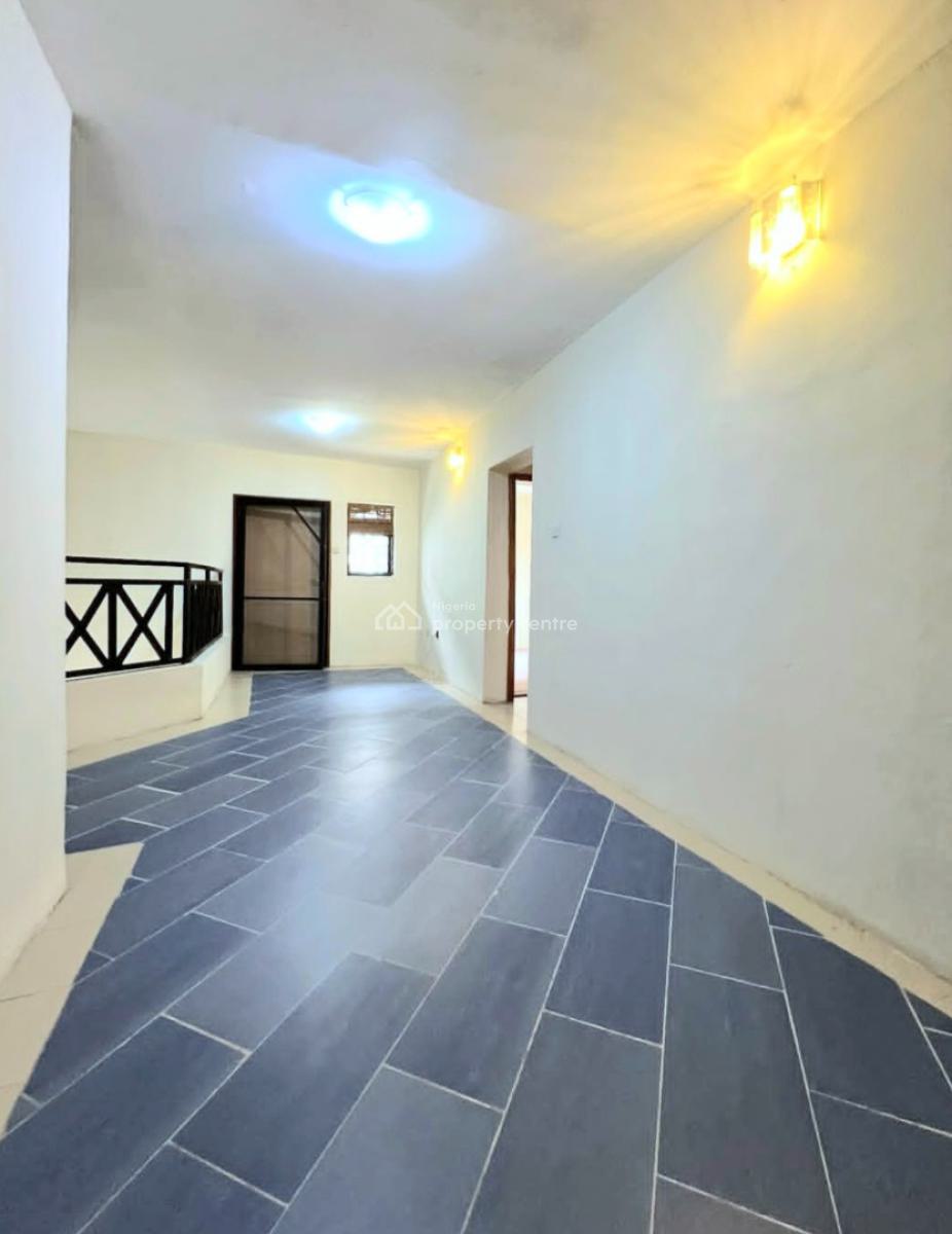5 Bedroom Duplex, Lekki Phase 1, Lekki, Lagos, Semi-detached Duplex for Rent
