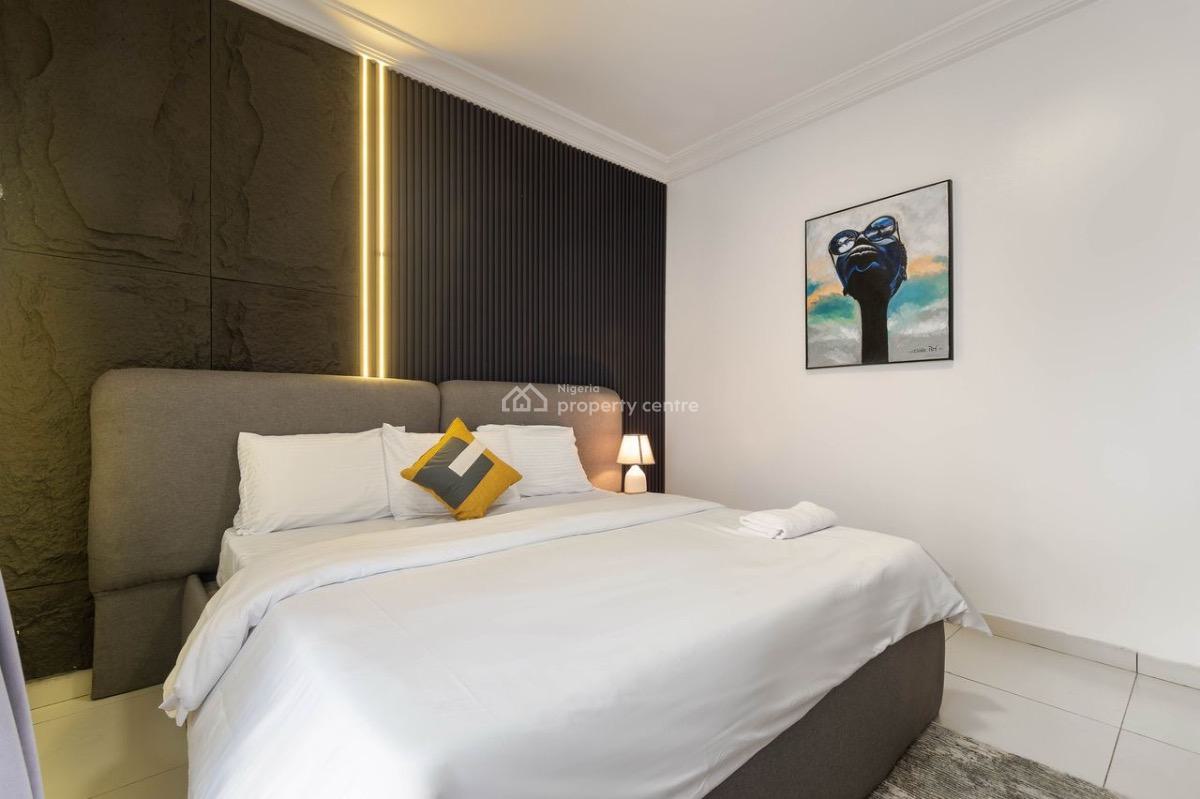 Book Our Luxe 1 Bedroom Waterfront Apartment with a Ps5, Lekki Phase 1, Lekki, Lagos, Flat / Apartment Short Let