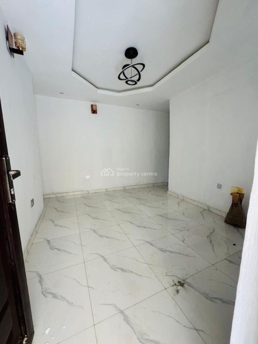 2 Bedroom Apartment, Ogba, Ikeja, Lagos, Flat / Apartment for Sale