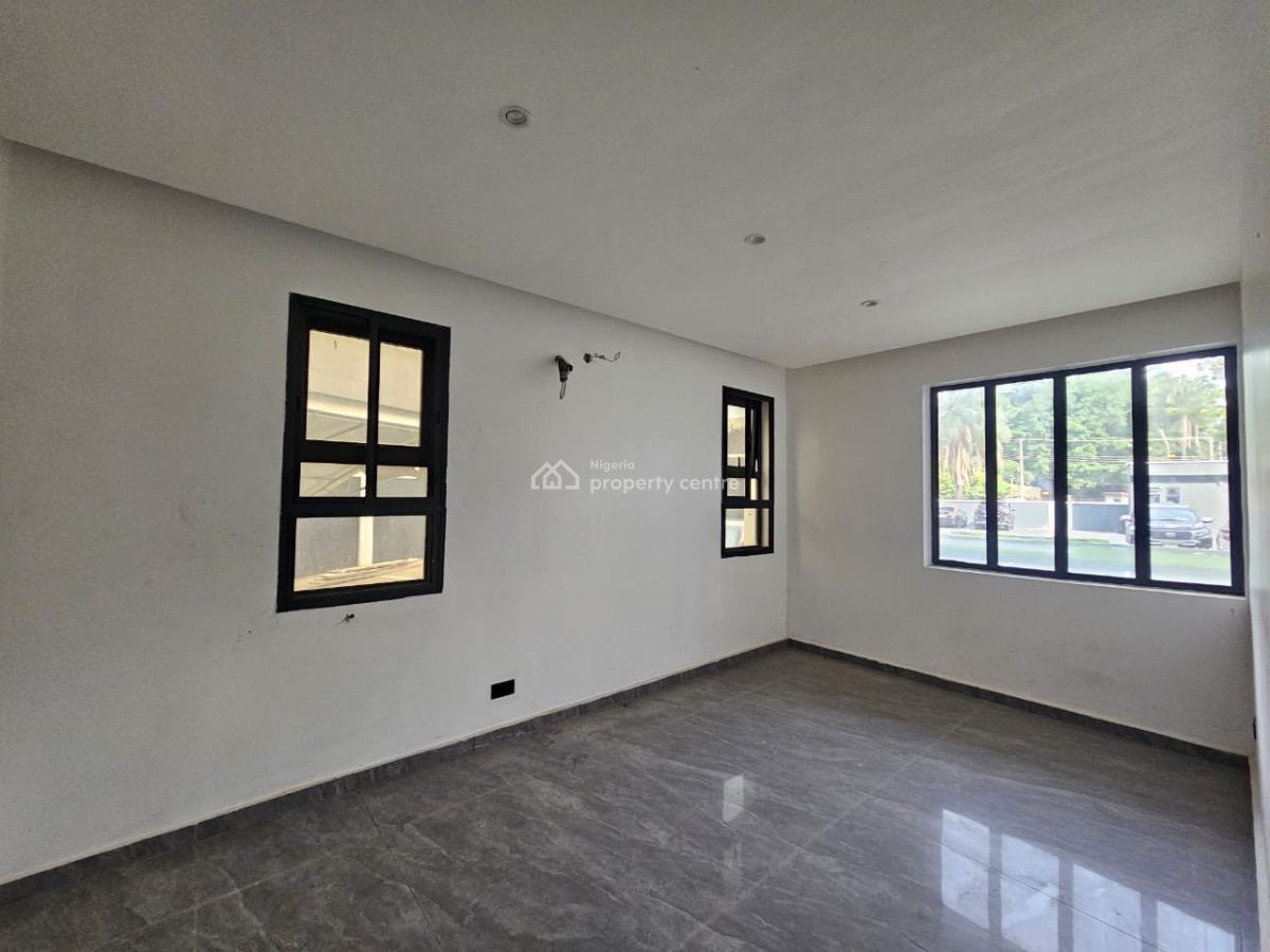 4 Bedroom Maisonette with 2 Rooms Bq, Elevator, Gym and Swimming Pool, Old Ikoyi, Ikoyi, Lagos, Flat / Apartment for Sale