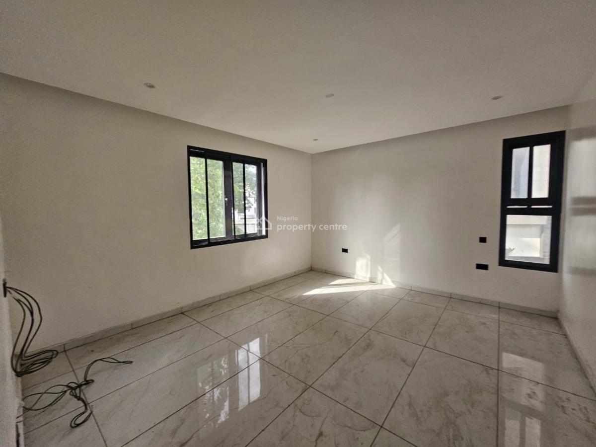 4 Bedroom Maisonette with 2 Rooms Bq, Elevator, Gym and Swimming Pool, Old Ikoyi, Ikoyi, Lagos, Flat / Apartment for Sale
