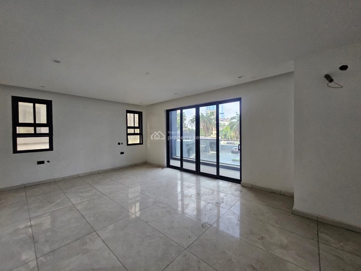 4 Bedroom Maisonette with 2 Rooms Bq, Elevator, Gym and Swimming Pool, Old Ikoyi, Ikoyi, Lagos, Flat / Apartment for Sale