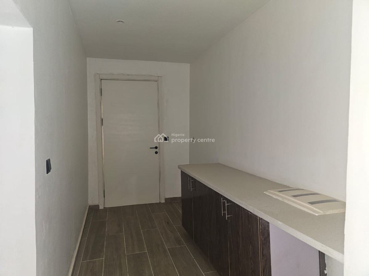 4 Bedroom Maisonette with 2 Rooms Bq, Elevator, Gym and Swimming Pool, Old Ikoyi, Ikoyi, Lagos, Flat / Apartment for Sale