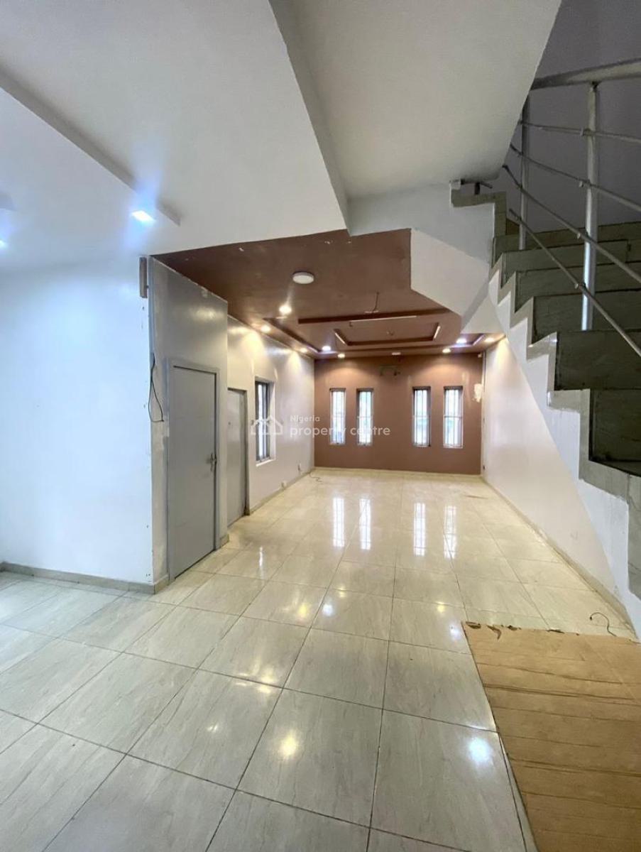 4 Bedroom Semi Detached Duplex with Bq and Inverter, Chevron Drive, Lekki, Lagos, Semi-detached Duplex for Rent