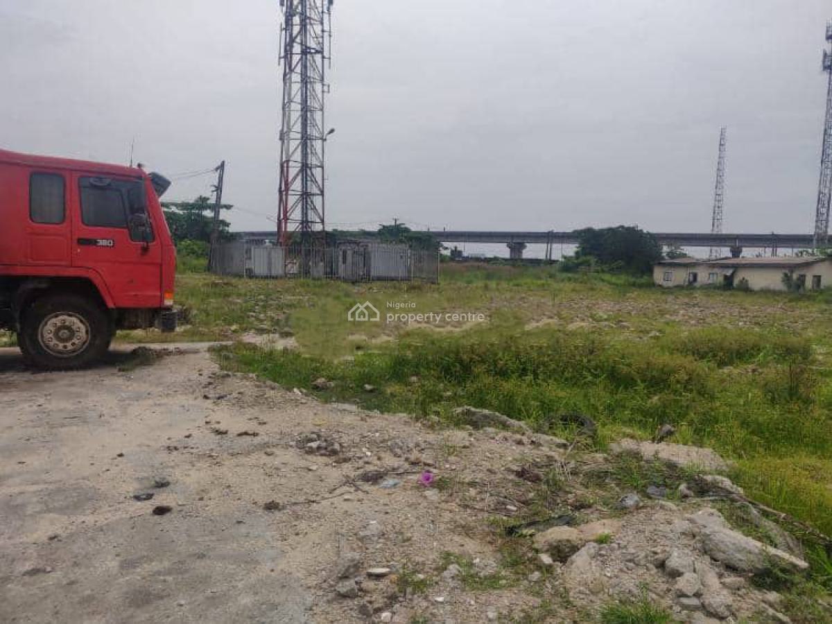 Large Expans of Land Available in a Good Location, Surulere, Eric Moore, Surulere, Lagos, Commercial Land for Sale