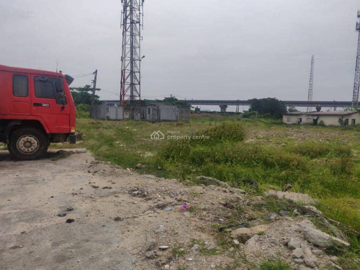 Large Expans of Land Available in a Good Location, Surulere, Eric Moore, Surulere, Lagos, Commercial Land for Sale