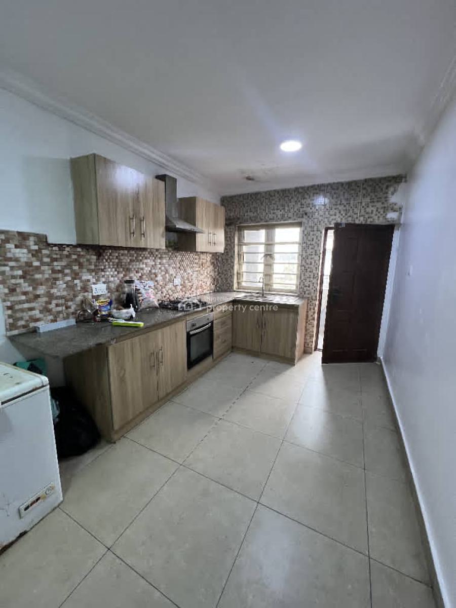 Beautifully Finished, Partially Furnished Bq, Southern View Estate, Lekki, Lagos, Mini Flat (room and Parlour) for Rent