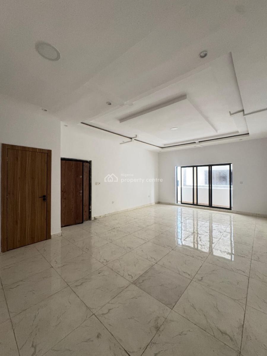 Spacious  3 Bedroom Apartments in a Well Secured Investment Corridor, Lekki Phase 1, Lekki, Lagos, Flat / Apartment for Sale