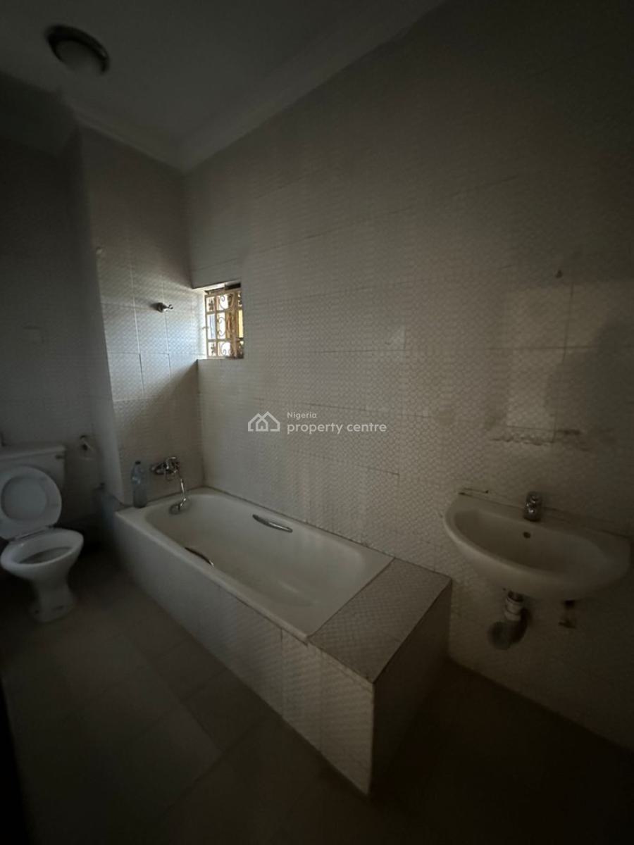 Beautiful 3 Bedroom Spacious Apartment,bq ,strictly for Office Use, Serene Neighborhood, Wuse 2, Abuja, Flat / Apartment for Rent