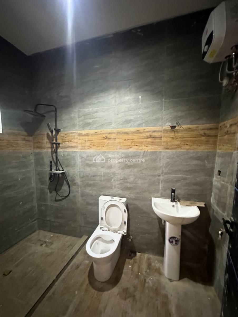 Brand New Luxurious 2 Bedroom Spacious Serviced Flats, Tarred Road, Katampe Extension, Katampe, Abuja, Flat / Apartment for Rent
