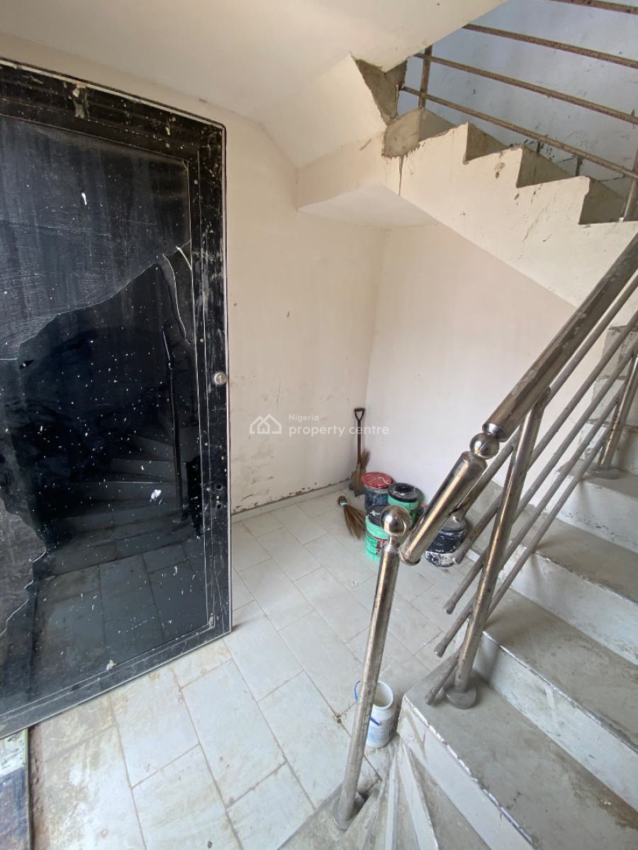 New Luxury Serviced 1 Bedroom Penthouse Flat with Inveter & 24hrs Ligh, Lekki Palm City, Ajah, Lagos, Mini Flat (room and Parlour) for Rent