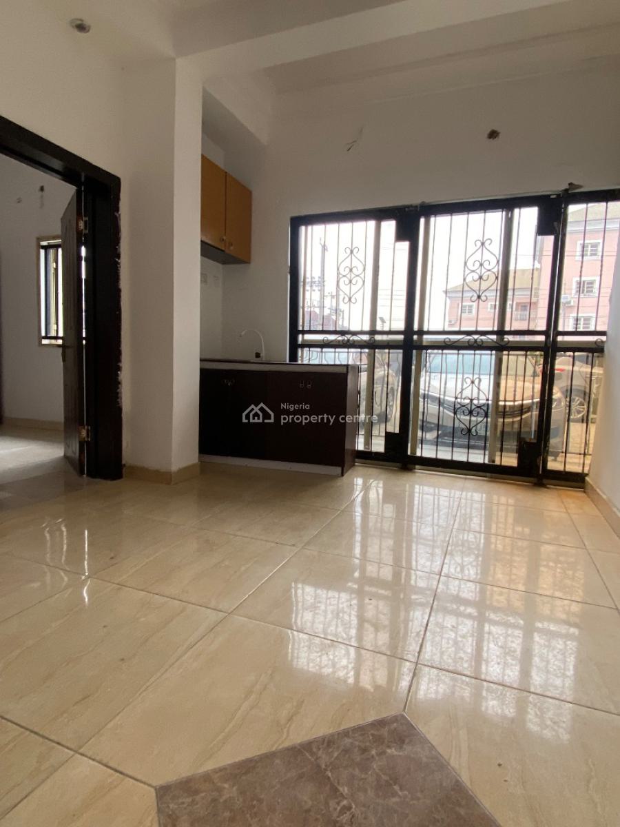 Luxury Serviced Mini Flat Canal West Estate, Osapa London Canal West Estate, Ground Floor, Osapa, Lekki, Lagos, Mini Flat (room and Parlour) for Rent