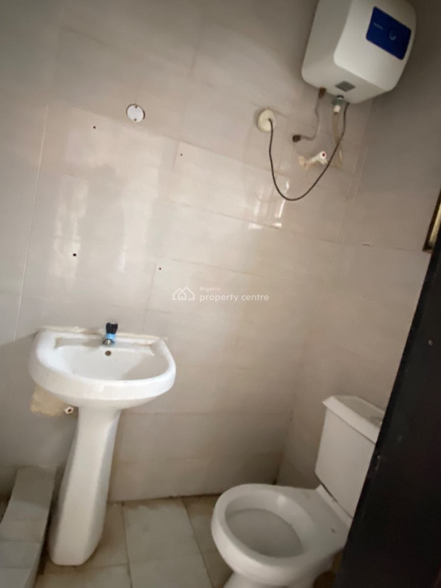 Luxury Serviced Mini Flat Canal West Estate, Osapa London Canal West Estate, Ground Floor, Osapa, Lekki, Lagos, Mini Flat (room and Parlour) for Rent