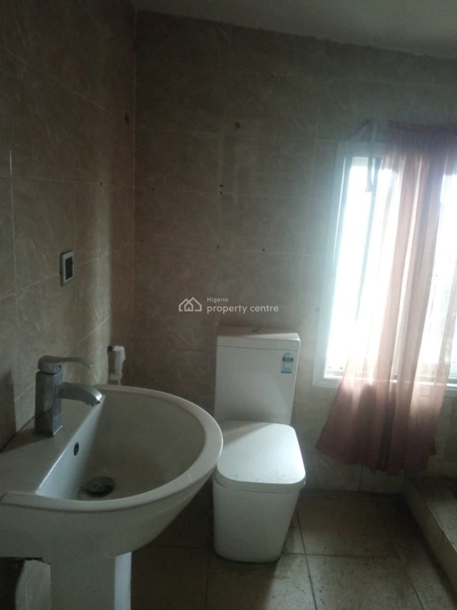 Standard and Spacious 2 Bedroom Apartment, Badore, Ajah, Lagos, Flat / Apartment for Rent