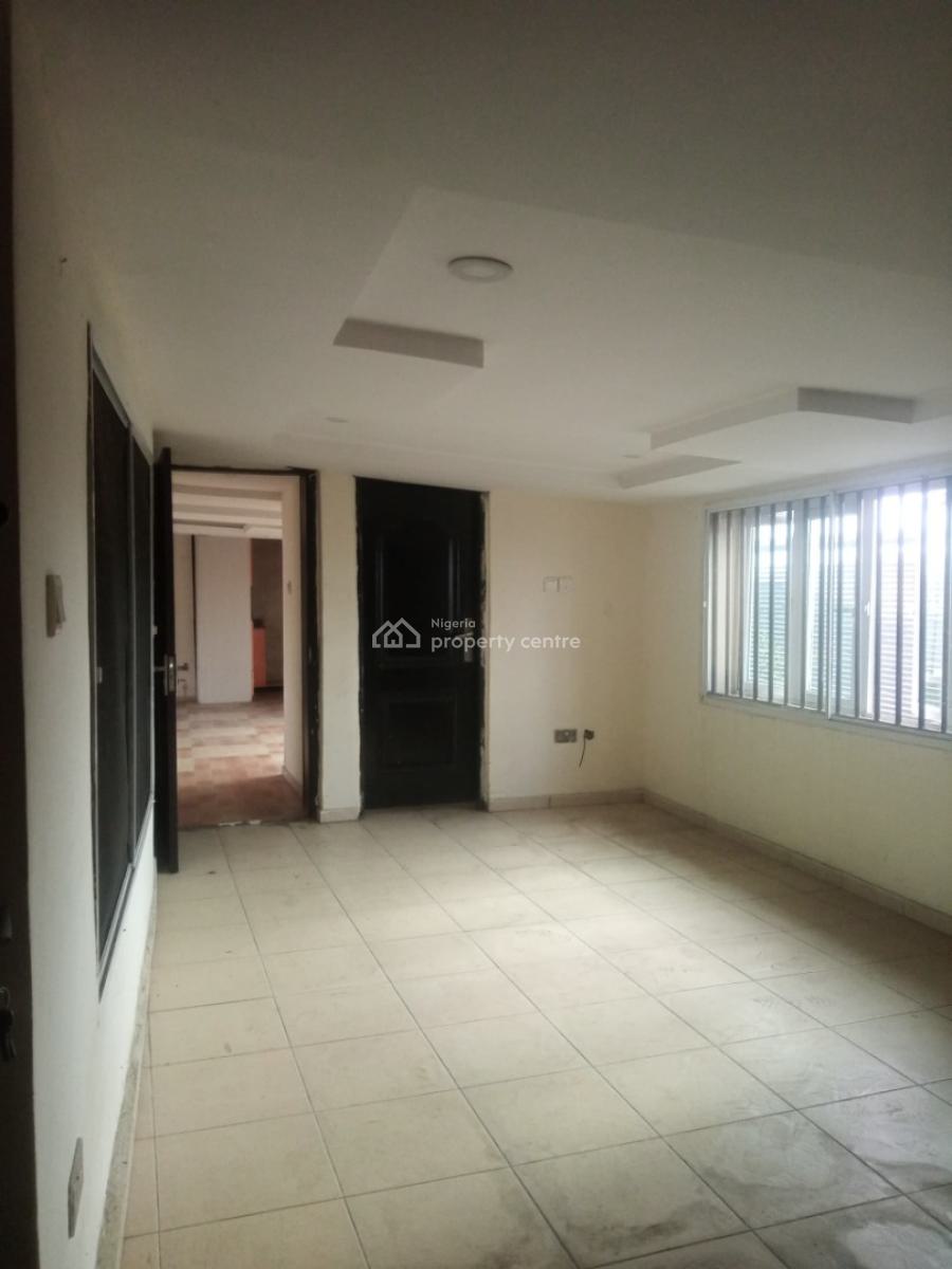 Standard and Spacious 2 Bedroom Apartment, Badore, Ajah, Lagos, Flat / Apartment for Rent