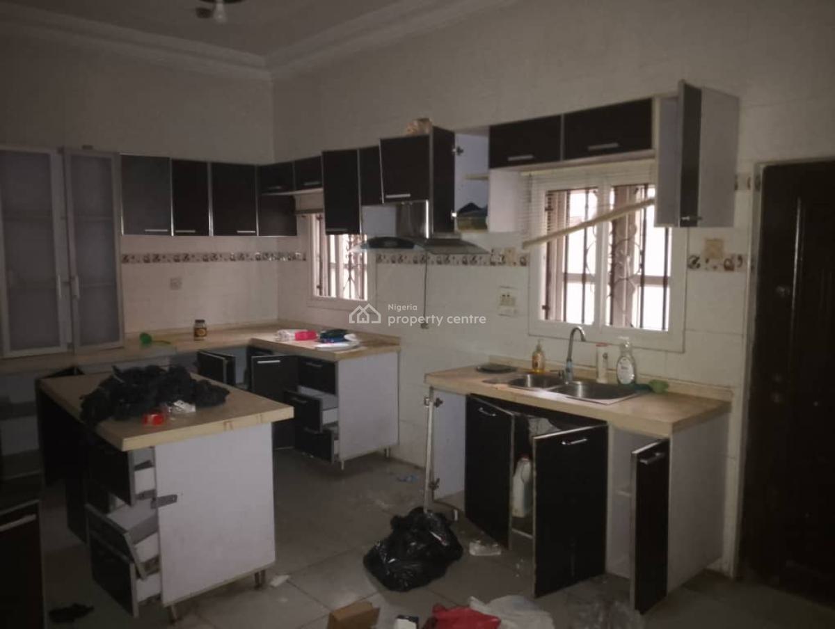 Spacious Self Serviced 5 Bedroom Detached House + 2 Rooms Bq, Lekki Phase 1, Lekki, Lagos, Detached Duplex for Rent