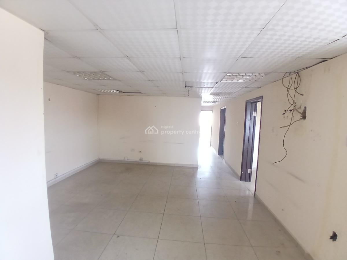 Fully Serviced Massive Office Space, Lekki Phase 1, Lekki, Lagos, Office Space for Rent