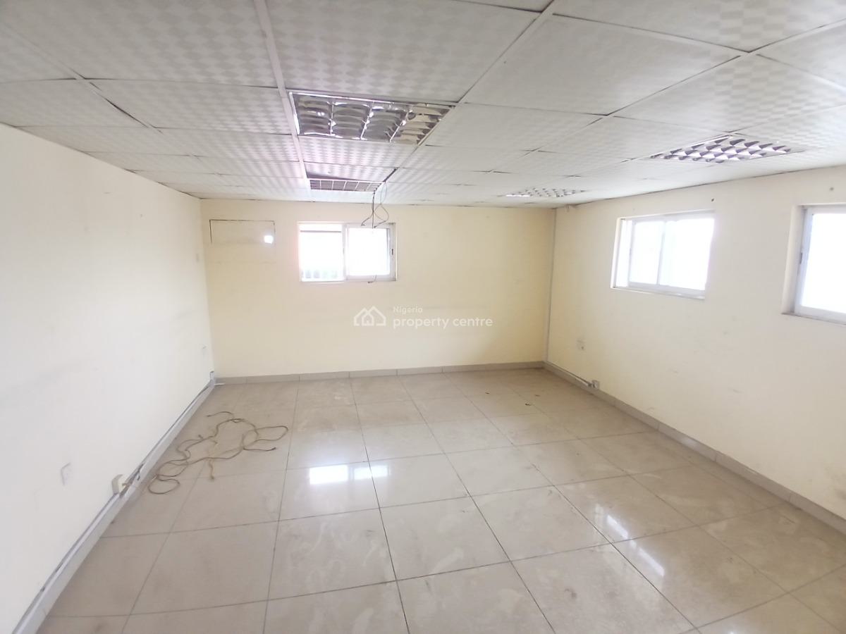 Fully Serviced Massive Office Space, Lekki Phase 1, Lekki, Lagos, Office Space for Rent
