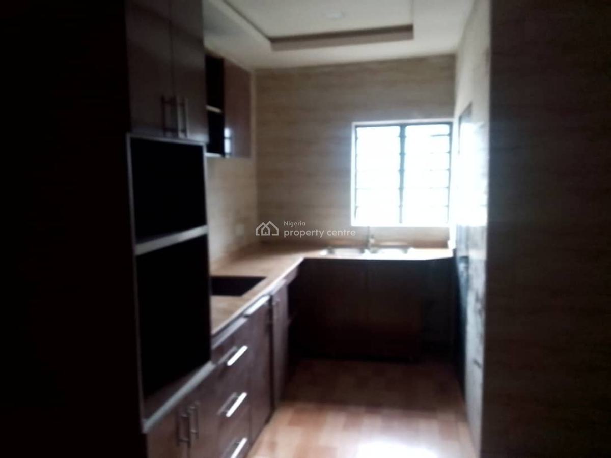 This Is a Spacious 3 Bedroom Apartment, Orchid Road, Lekki, Lagos, Flat / Apartment for Rent
