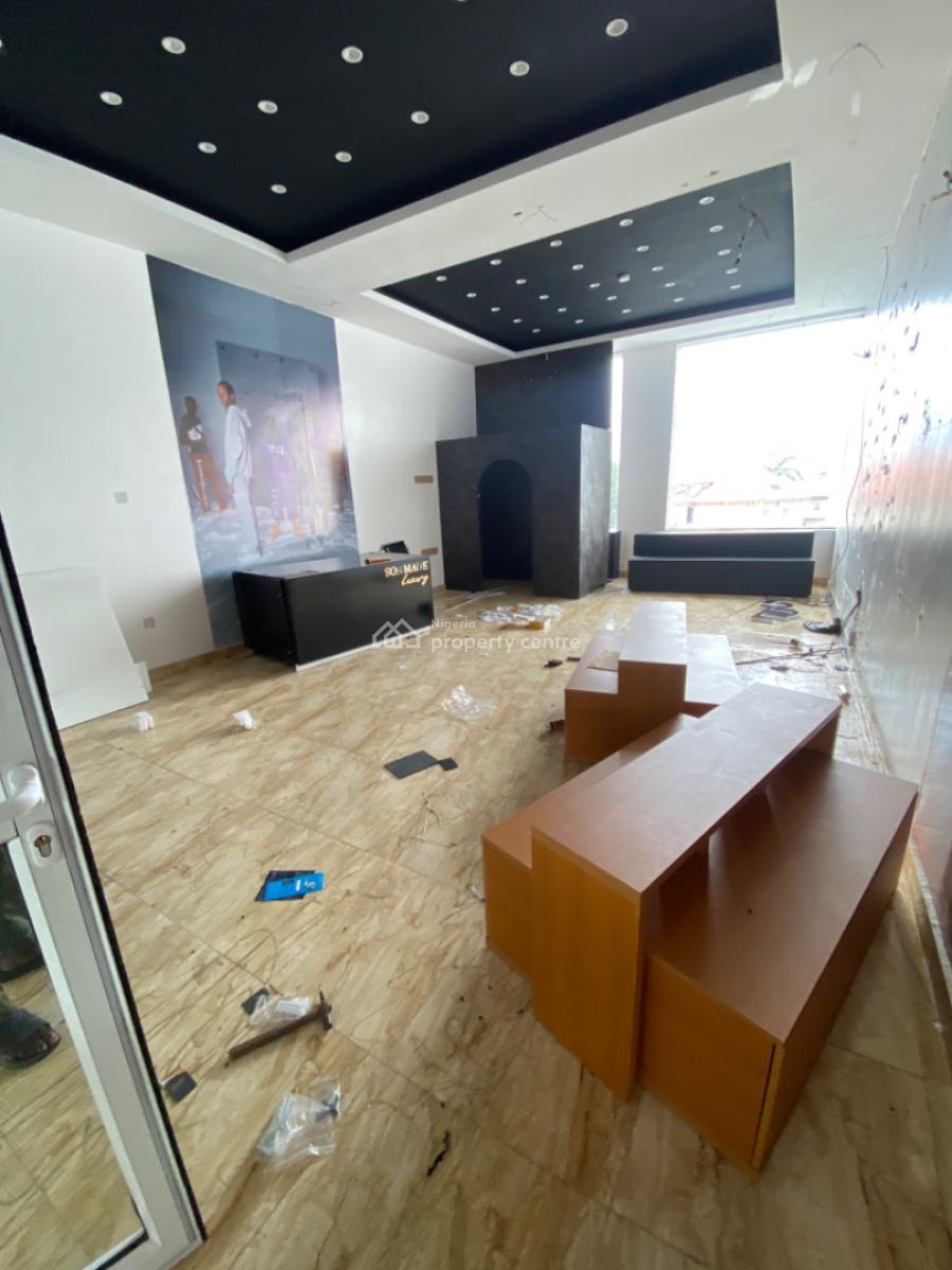 Shop Space Upstairs Facing Road at Lekki Phase 1, Off Admiralty Way Lekki Phase 1, Lekki Phase 1, Lekki, Lagos, Shop for Rent