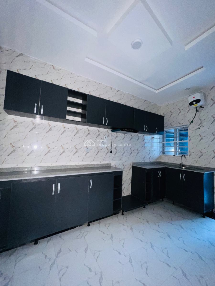 Beautiful 3 Bedroom Apartment in an Estate and Very Close to Express, Abijo Gra, Abijo, Lekki, Lagos, Flat / Apartment for Rent