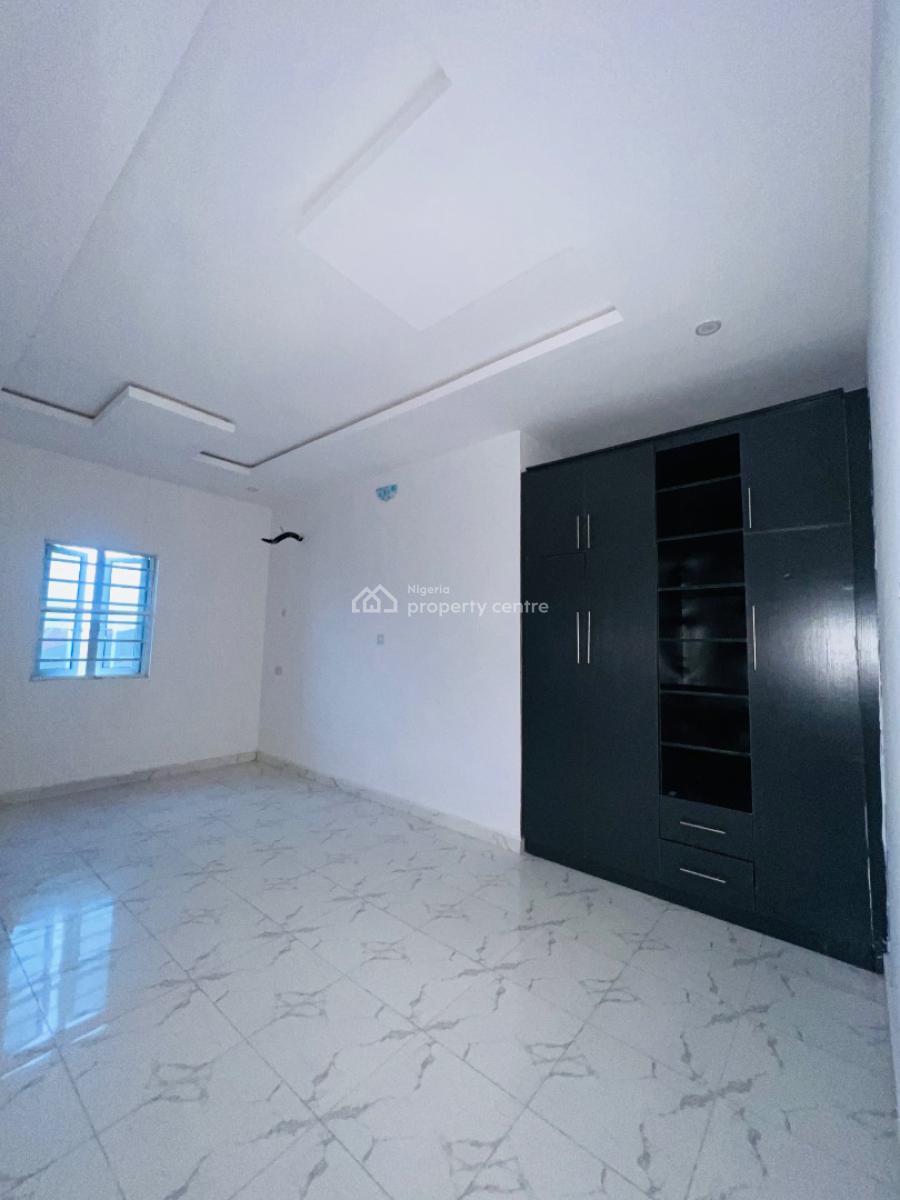 Beautiful 3 Bedroom Apartment in an Estate and Very Close to Express, Abijo Gra, Abijo, Lekki, Lagos, Flat / Apartment for Rent