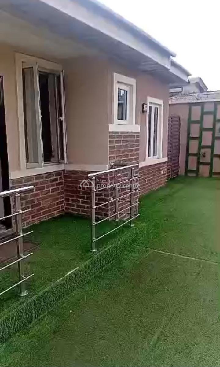3 Bedroom Semi Detached Bungalow Penthouse, Abraham Adesanya Estate Ajah Lekki, Ajah, Lagos, Semi-detached Bungalow for Rent