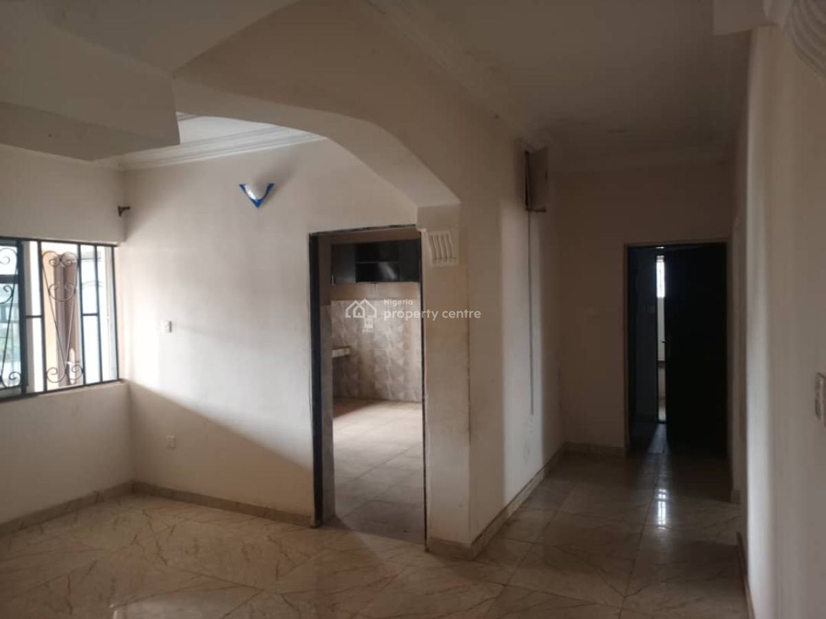2 Bed Apartment, Lugbe District, Abuja, Flat / Apartment for Rent