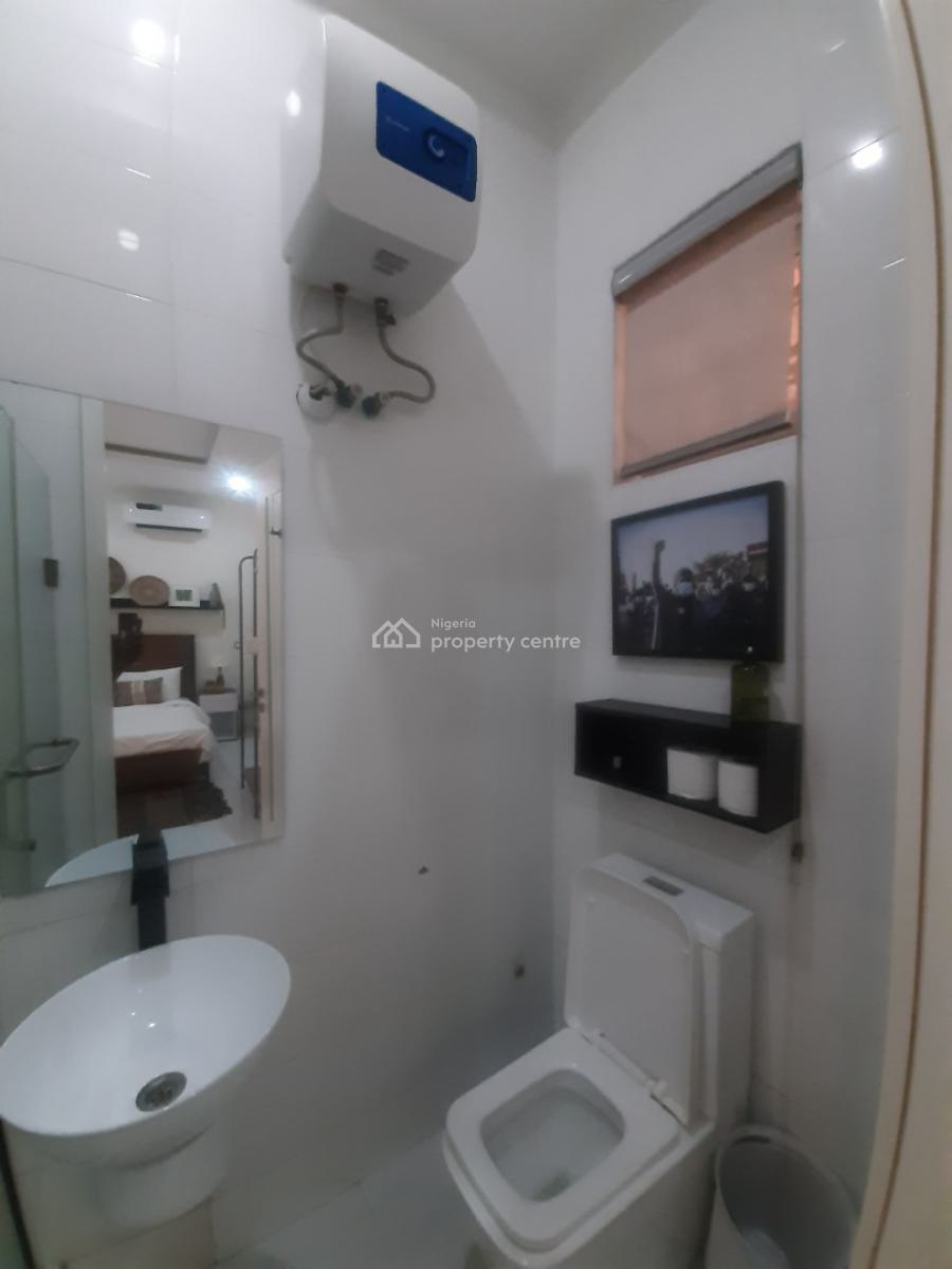 2, Lekki Phase 1, Lekki, Lagos, Flat / Apartment for Rent