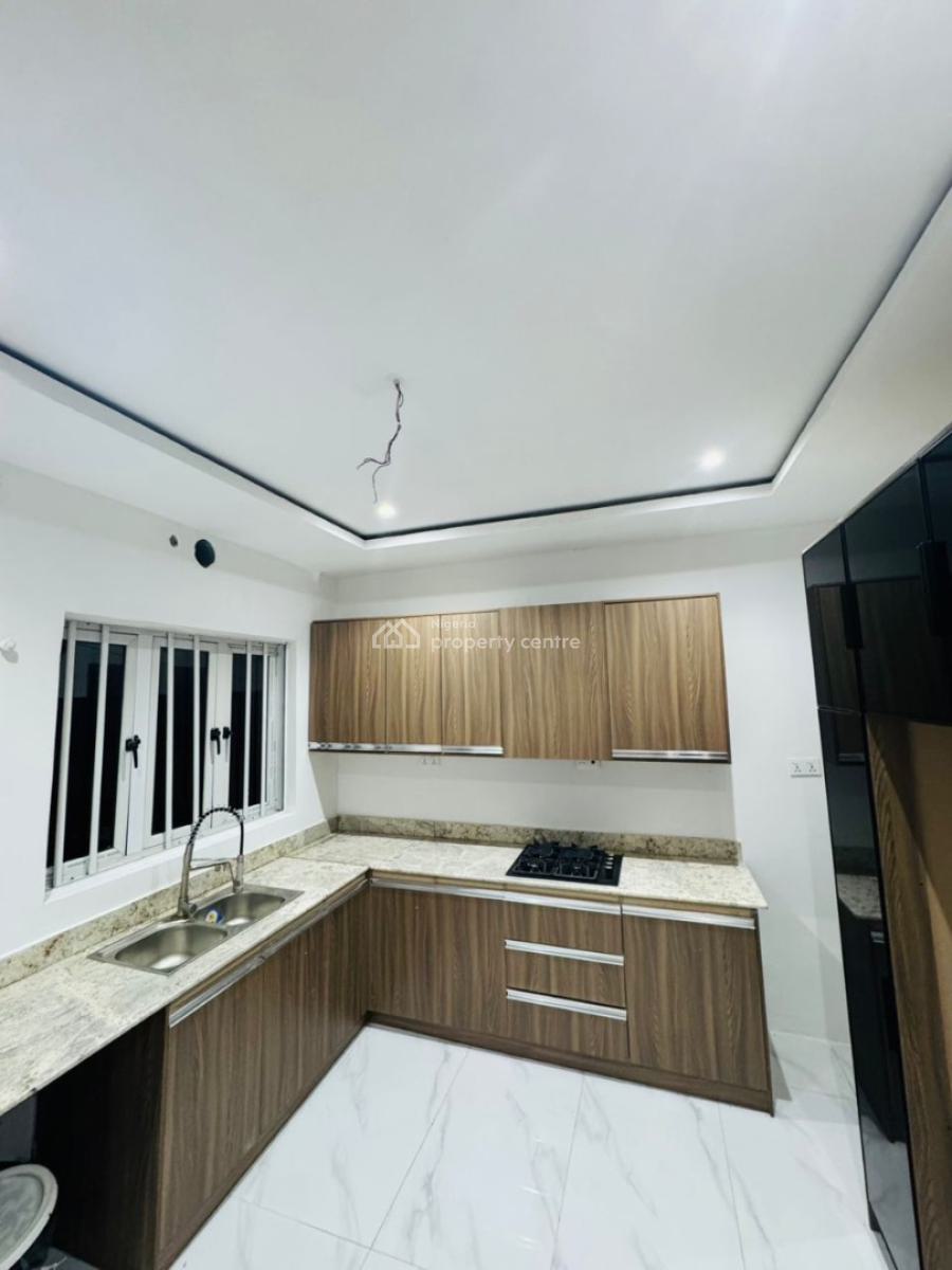 4 Bedroom Terrace House with Fitted Kitchen, Lekki Scheme 1, Lagos. Off Admiralty Way, Lekki Phase 1, Lekki, Lagos, House for Rent