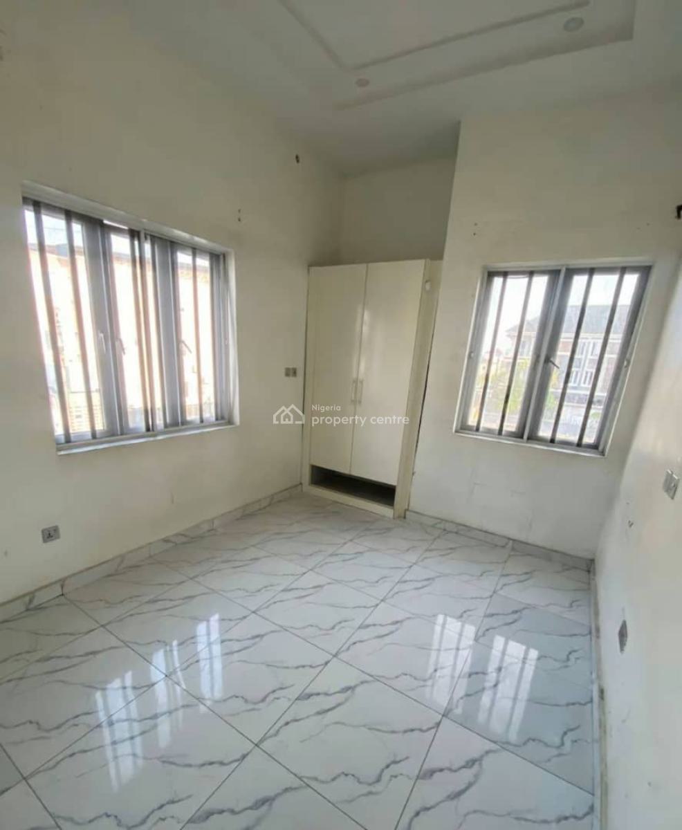 3 Bedroom Flat in Flat, Adorable Estate, Osapa, Lekki, Lagos, Flat / Apartment for Rent
