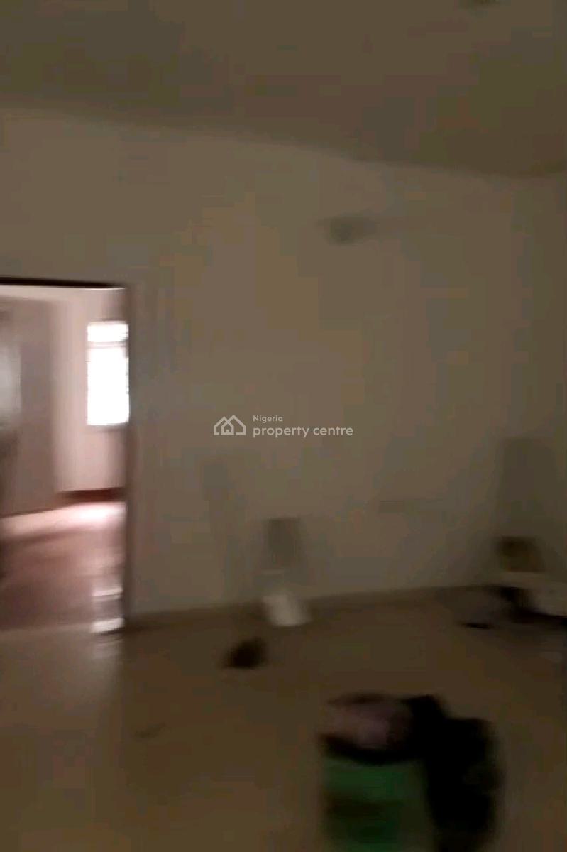 2 Bedroom Flat Ground Floor 2t,2b @, Moore Road Off Hebert Macaulay, Yaba, Lagos, Flat / Apartment for Rent